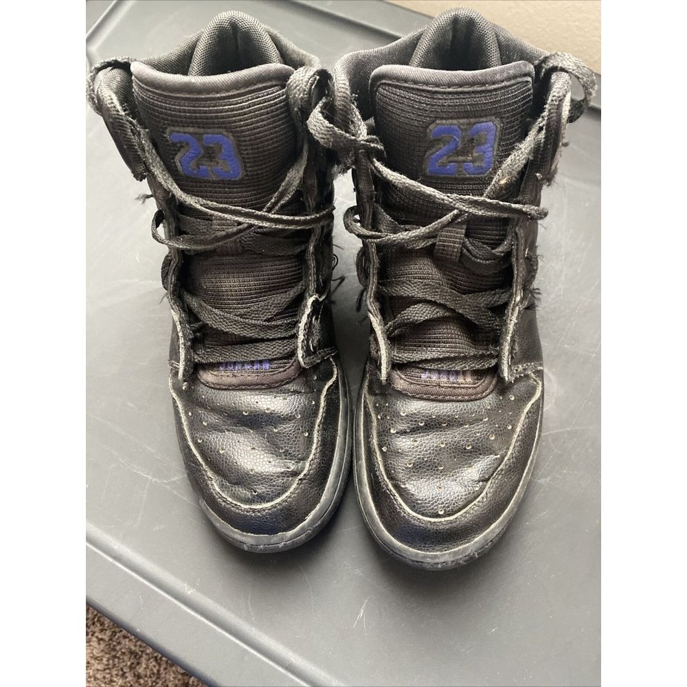 Youth Nike Jordan High Top Sneakers Size 6
